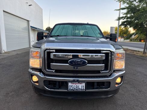 Used 2012 Ford F250 Lariat w/ Lariat Interior Pkg AWD/4WD image 8