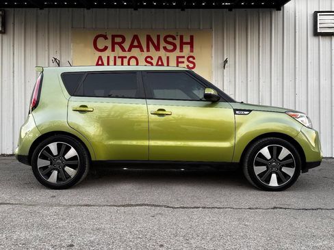Used 2015 Kia Soul ! w/ Sun & Sound Package image 2