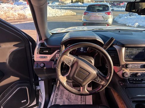 Used 2016 GMC Yukon Denali w/ Open Road Package image 30