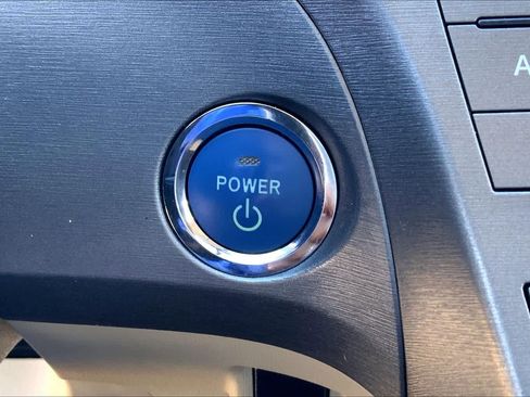 Used 2014 Toyota Prius Two image 30