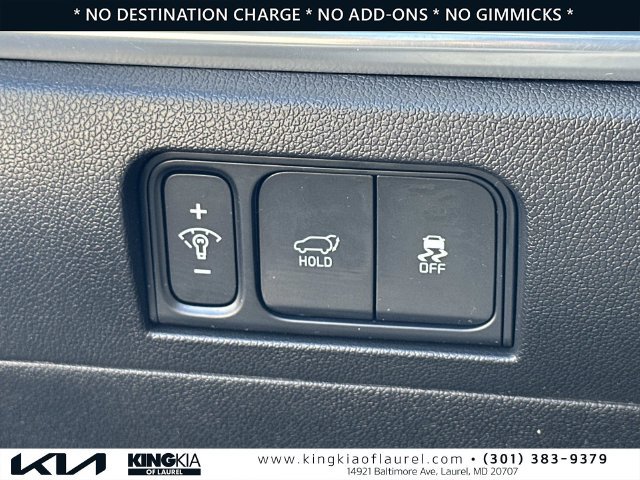 Used 2025 Kia Sorento SX AWD/4WD image 14