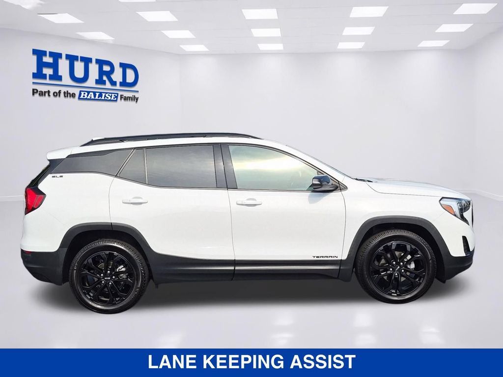 Used 2020 GMC Terrain SLE w/ Driver Convenience Package AWD/4WD image 2