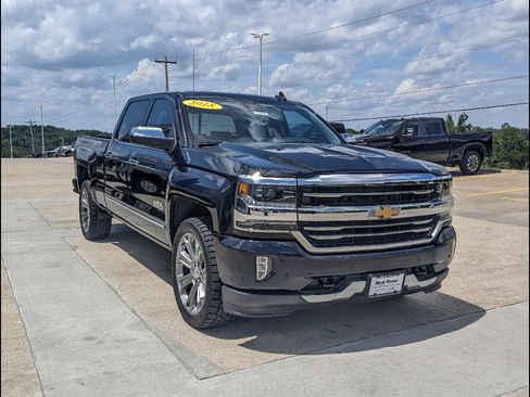 Used 2018 Chevrolet Silverado 1500 High Country AWD/4WD image 5