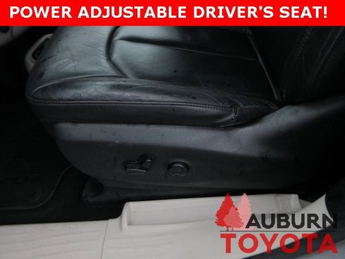 Used 2017 Chrysler Pacifica Touring-L image 13