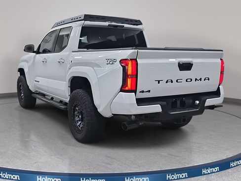 Used 2024 Toyota Tacoma TRD Sport image 9