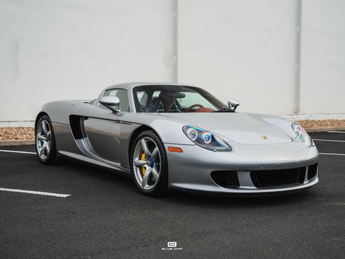 Used 2004 Porsche Carrera GT RWD image 12