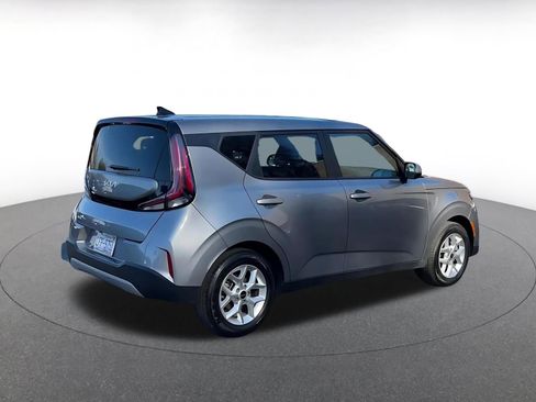 Used 2025 Kia Soul LX w/ LX Technology Package image 14