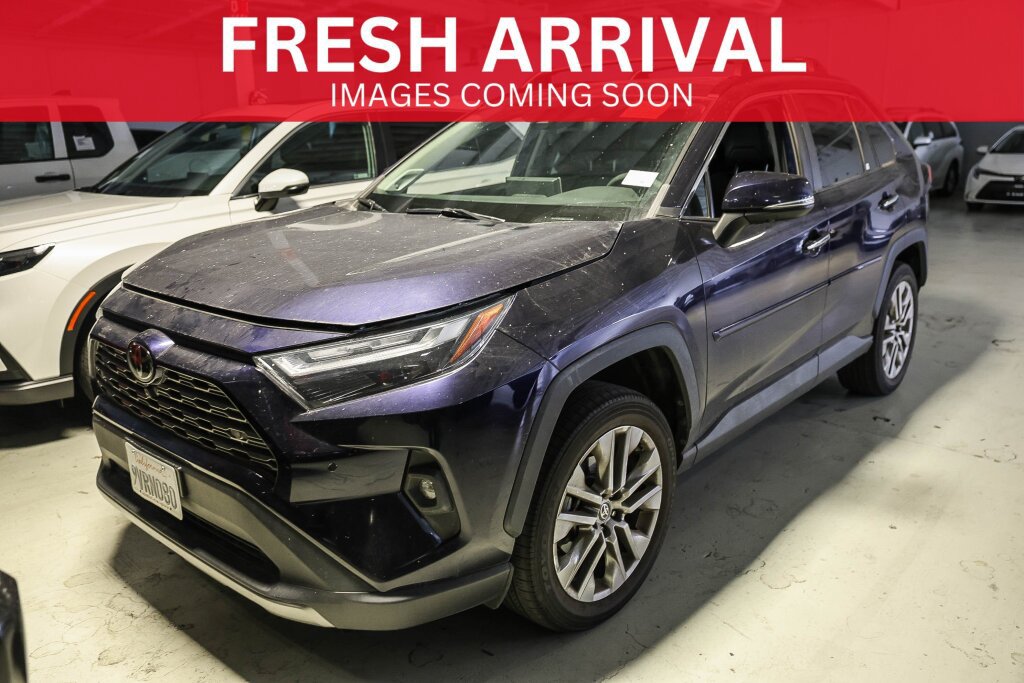 Used 2022 Toyota RAV4 Limited FWD image 1