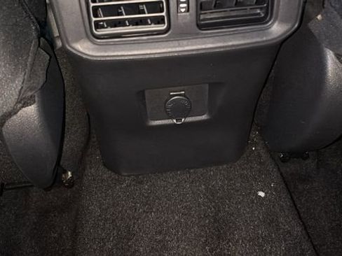 Used 2024 Toyota RAV4 LE image 8