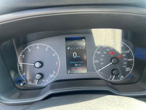 Used 2024 Toyota Corolla LE FWD image 13