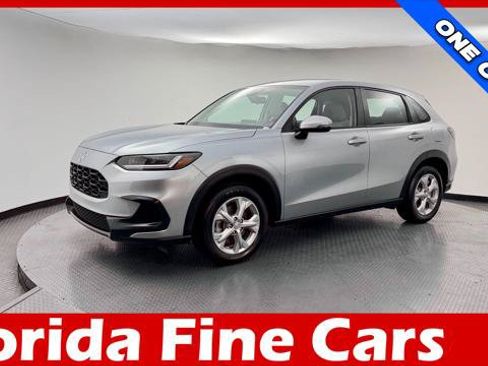 Used 2023 Honda HR-V LX image 1