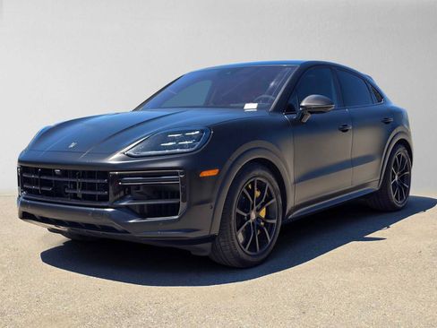 Used 2025 Porsche Cayenne Turbo AWD/4WD image 7
