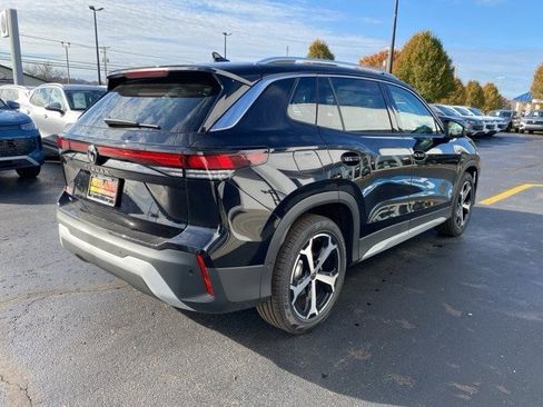 New 2026 Volkswagen Tiguan SE image 9