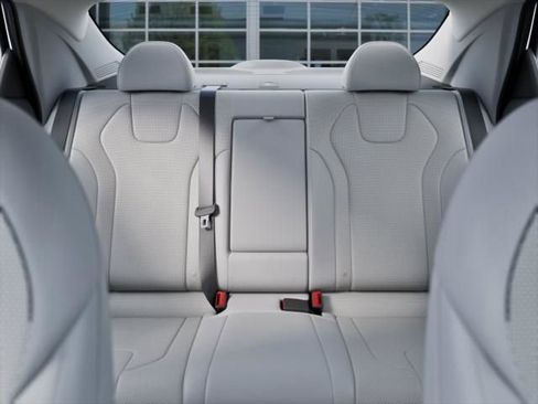 Used 2025 Hyundai Elantra Limited image 14