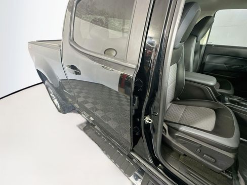 Used 2018 Chevrolet Colorado Z71 RWD image 27