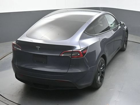 Used 2023 Tesla Model Y Long Range AWD/4WD image 45