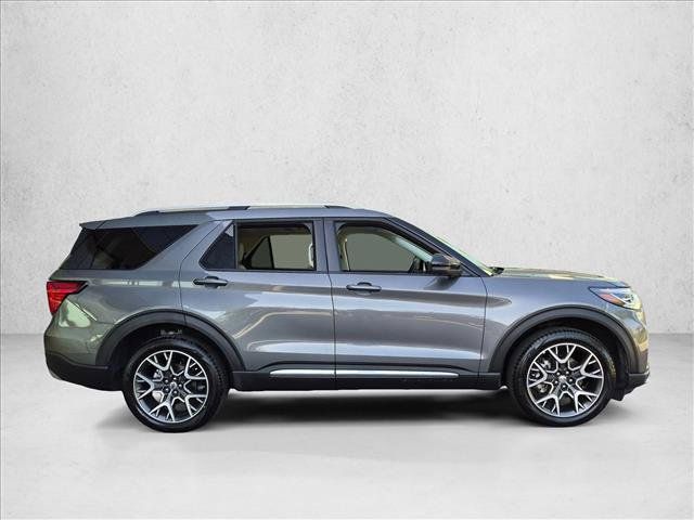 Used 2025 Ford Explorer Platinum w/ Ultimate Package AWD/4WD image 4