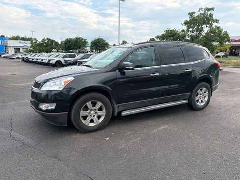 Used 2012 Chevrolet Traverse LT w/ LPO, 'HIT The Road' Package FWD image 16