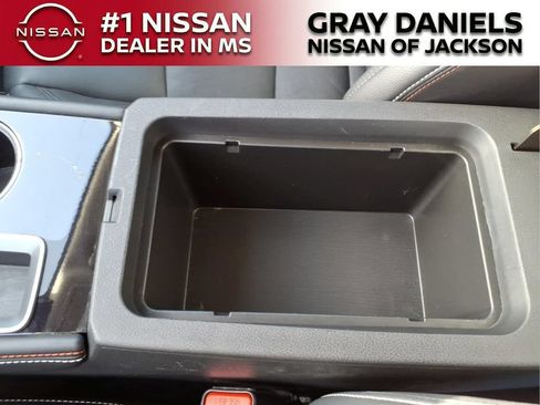 Used 2024 Nissan Altima 2.5 SR w/ SR Premium Package FWD image 20