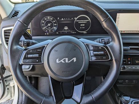 Certified 2024 Kia Seltos S image 29