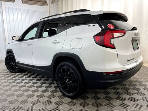 Certified 2022 GMC Terrain SLE w/ Driver Convenience Package FWD image 44