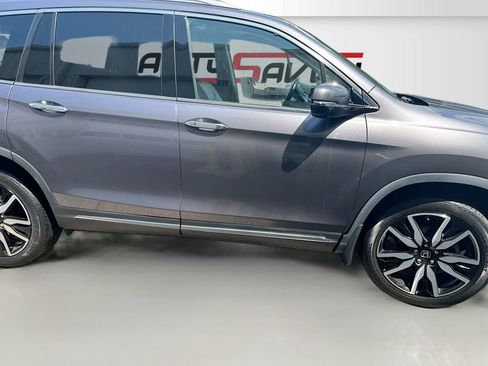 Used 2022 Honda Pilot Touring image 8