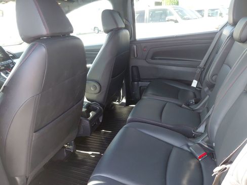 Used 2023 Honda Odyssey Sport image 22