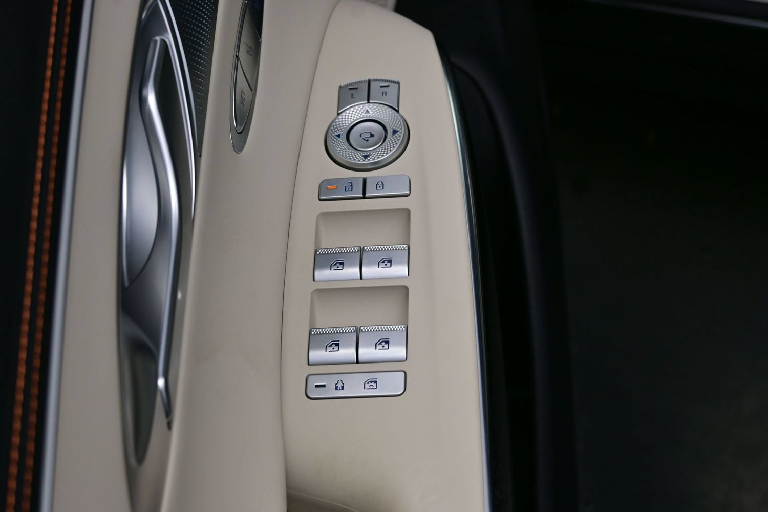 Used 2026 Genesis GV70 3.5T Sport Prestige AWD/4WD image 10