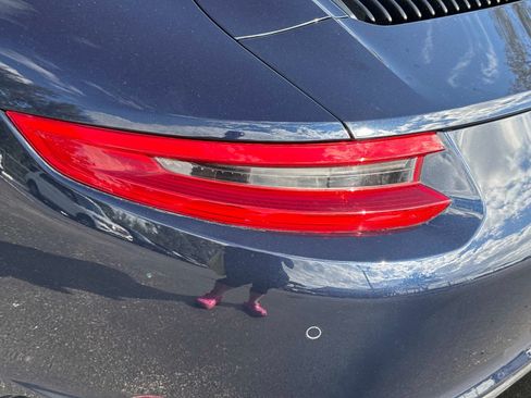 Used 2017 Porsche 911 Carrera 4 AWD/4WD image 16