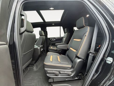 Used 2022 GMC Yukon AT4 w/ Technology Package image 11