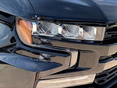 Used 2020 Chevrolet Silverado 1500 LT Trail Boss AWD/4WD image 24