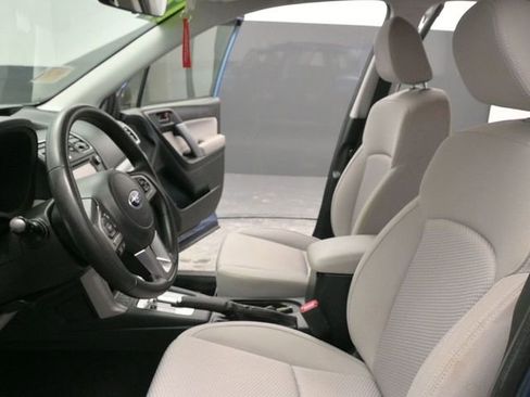 Used 2017 Subaru Forester 2.5i w/ Alloy Wheel Package image 17