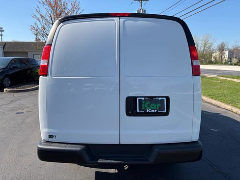 Used 2021 Chevrolet Express 2500 w/ Driver Convenience Package image 8