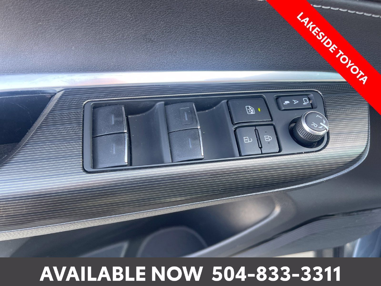 Used 2022 Toyota Venza XLE AWD/4WD image 24