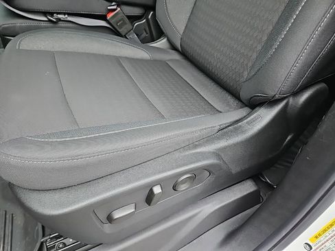 Used 2025 Chevrolet Silverado 2500 Custom w/ Custom Value Package image 14