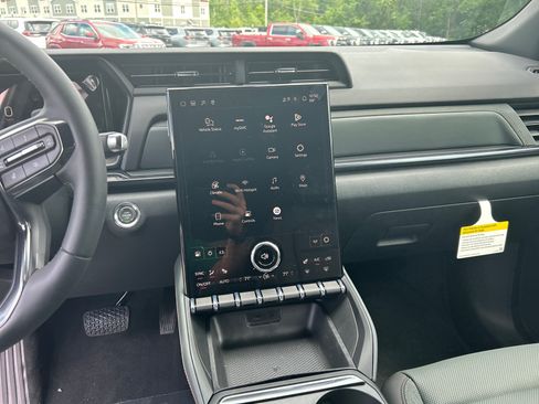 New 2026 GMC Terrain AT4 w/ Technology Package II AWD/4WD image 34