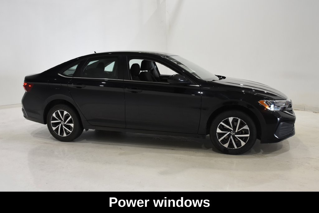 Used 2024 Volkswagen Jetta S FWD image 3