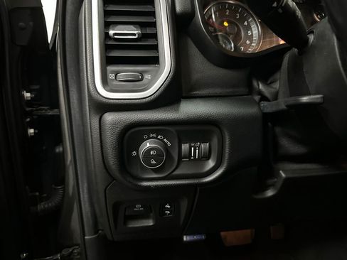 Used 2019 RAM 1500 Big Horn RWD image 26