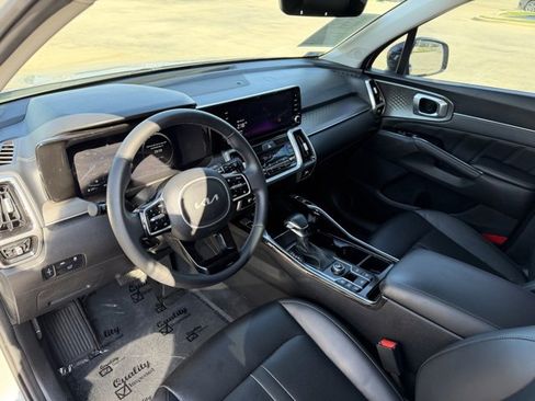 Used 2023 Kia Sorento SX image 12