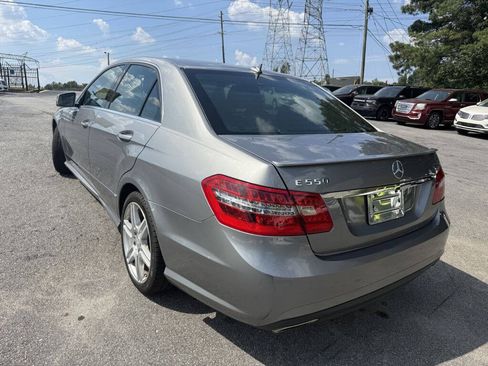 Used 2010 Mercedes-Benz E 550 Sedan w/ Premium 1 Pkg image 7
