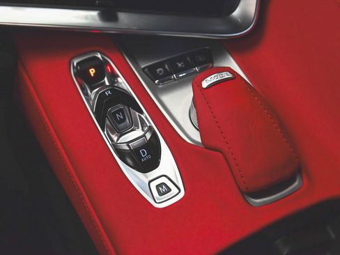 Used 2024 Chevrolet Corvette Stingray Preferred Conv w/ Z51 Performance Package RWD image 28