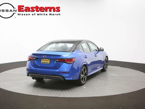 Used 2022 Nissan Sentra SR w/ SR Premium Package FWD image 39