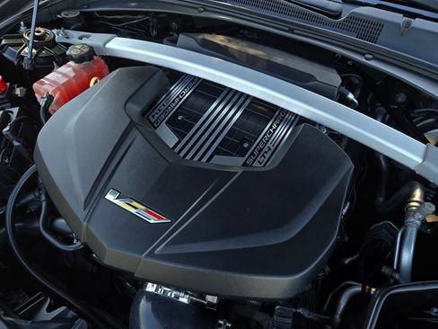 Used 2018 Cadillac CTS V w/ Carbon Fiber Package RWD image 37