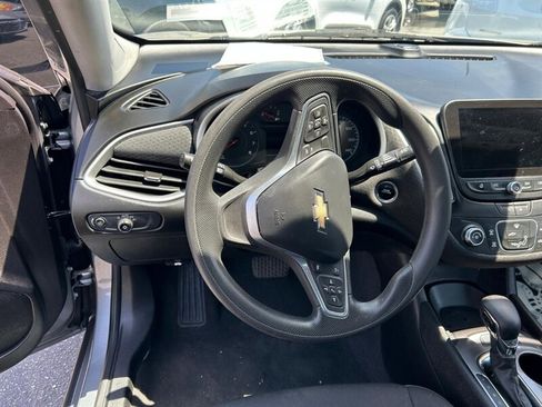 Used 2023 Chevrolet Malibu LS FWD image 11
