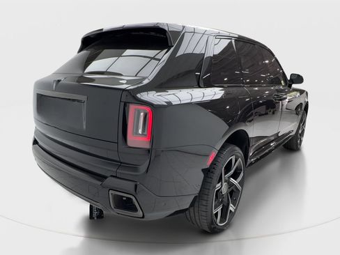 Used 2025 Rolls-Royce Cullinan Black Badge AWD/4WD image 10