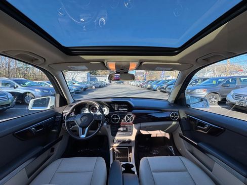 Used 2013 Mercedes-Benz GLK 350 4MATIC image 16