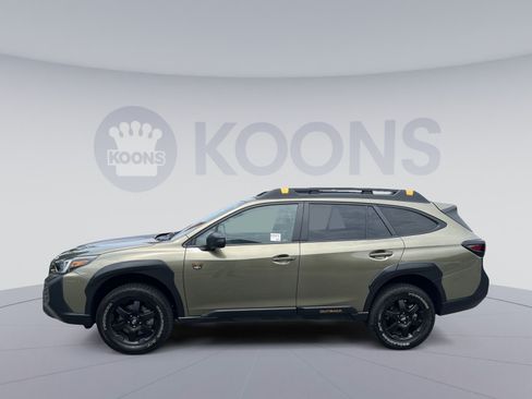 Used 2025 Subaru Outback Wilderness AWD/4WD image 2