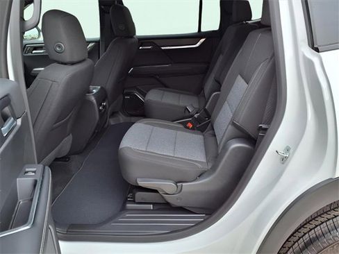 New 2026 GMC Acadia Elevation image 22