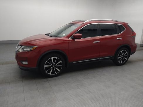 Used 2017 Nissan Rogue SL w/ SL Premium Package FWD image 2