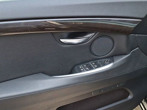 Used 2017 BMW 535i Gran Turismo xDrive image 8